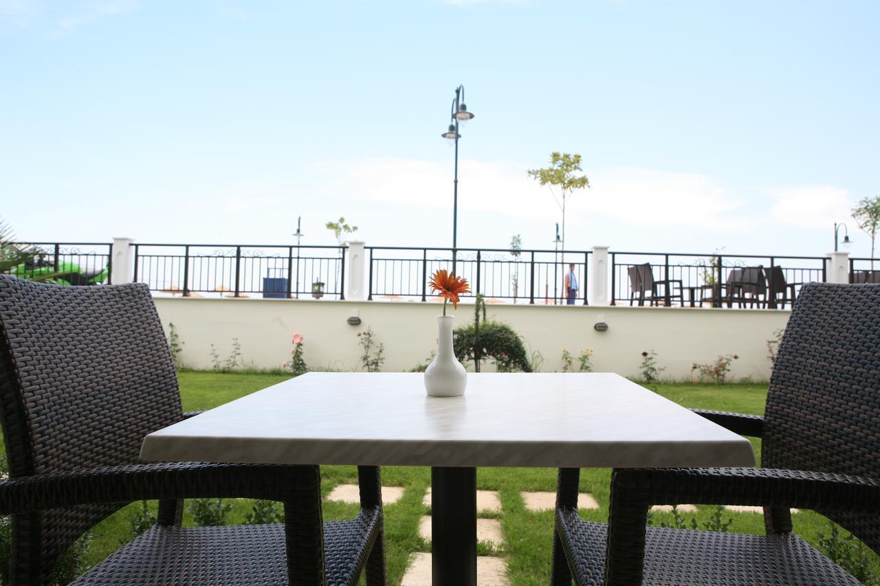 Makedos Sea View Apartment Nea Vrasna Luaran gambar